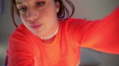 Snapshot of rosyemily chatting on 02.02.25 Hi Im Maria Check my Bio online show from 02.02.25