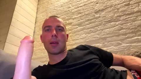 rotteei1 online show from 10.19.25