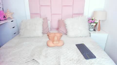 Snapshot of rousefox1 chatting on 01.15.25 Valeria online show from 01.15.25