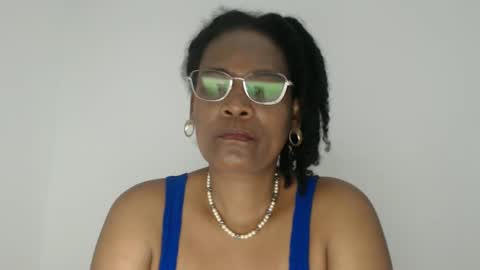 luxa online show from 10.15.25