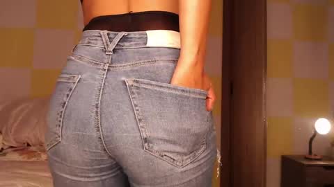 Rouss marie henao  online show from 05.20.26