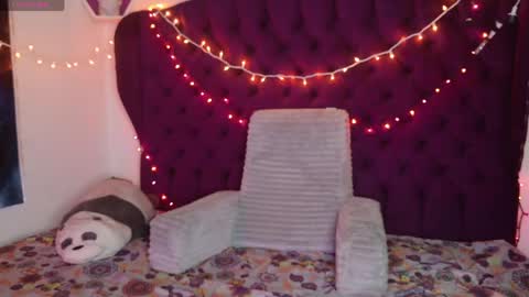 Snapshot of roussew chatting on 06.04.26 I am lisa and excited that men masturbate for me online show from 06.04.26