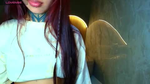 Snapshot of roux_r chatting on 02.18.26 Roux online show from 02.18.26