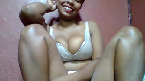 rovaelyah online show from 10.04.25