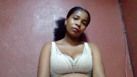 rovaelyah online show from 10.19.25