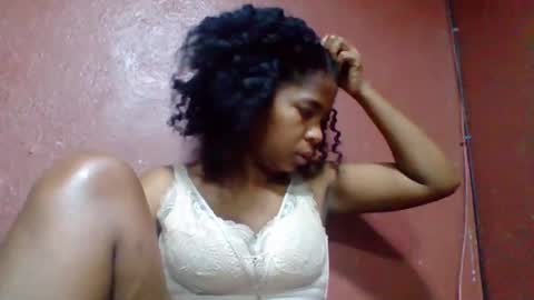 rovaelyah online show from 10.23.25