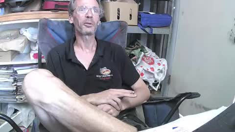 Snapshot of rover_ chatting on 02.12.25 rover_ online show from 02.12.25