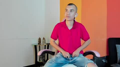 Rowan online show from 04.10.26