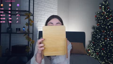 Snapshot of rowenahallman chatting on 12.21.24 Michelle online show from 12.21.24