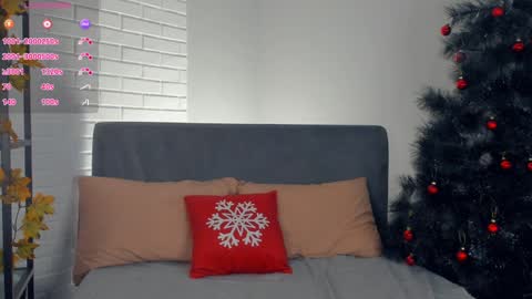 Snapshot of rowenahallman chatting on 12.22.24 Michelle online show from 12.22.24