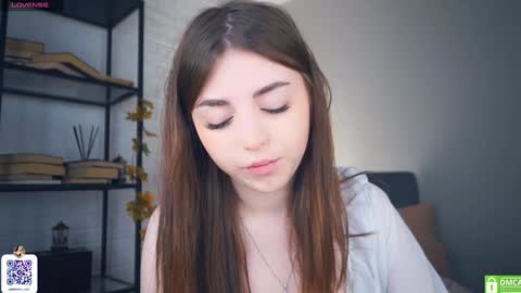 Snapshot of rowenahallman chatting on 01.17.25 Michelle online show from 01.17.25
