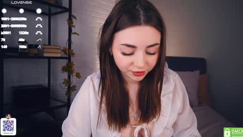Snapshot of rowenahallman chatting on 01.21.25 Michelle online show from 01.21.25