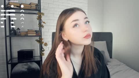 Snapshot of rowenahallman chatting on 01.24.25 Michelle online show from 01.24.25