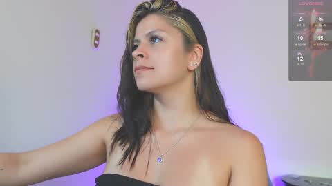 Roxanna online show from 02.11.25