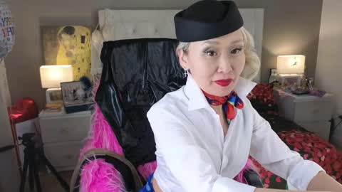 Snapshot of roxalanastar chatting on 04.17.26 Roxalana online show from 04.17.26