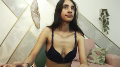   online show from 10.11.25