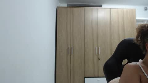 Roxana online show from 10.26.25