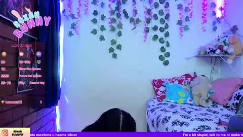 Snapshot of roxanbunny chatting on 04.18.26 roxxy online show from 04.18.26
