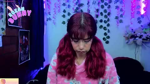 Snapshot of roxanbunny chatting on 05.04.26 roxxy online show from 05.04.26