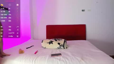 Roxane Diaz online show from 11.16.25