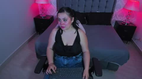 roxanebrown online show from 03.28.26