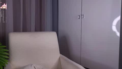 Snapshot of roxanelan chatting on 02.03.26 Anna Lokiss online show from 02.03.26