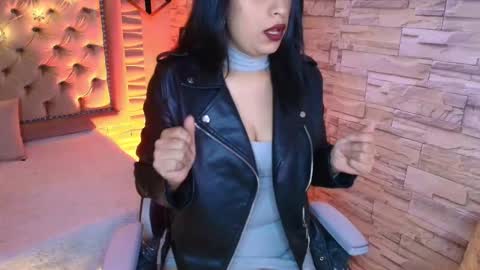 roxanne_han online show from 09.28.25