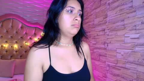 roxanne_han online show from 09.30.25