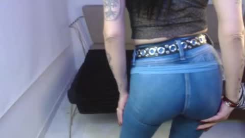 Snapshot of roxanne_vale chatting on 02.24.26 Roxanne online show from 02.24.26