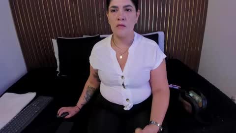 Roxie  online show from 11.07.25