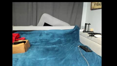 Snapshot of roxihazeleyes chatting on 01.20.25 roxihazeleyes online show from 01.20.25