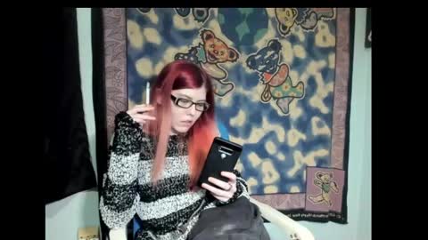Snapshot of roxihazeleyes chatting on 03.06.25 roxihazeleyes online show from 03.06.25