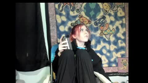 Snapshot of roxihazeleyes chatting on 03.09.25 roxihazeleyes online show from 03.09.25