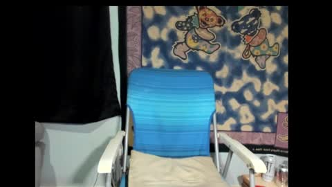 Snapshot of roxihazeleyes chatting on 03.11.25 roxihazeleyes online show from 03.11.25