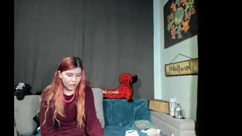 Snapshot of roxihazeleyes chatting on 09.27.25 roxihazeleyes online show from 09.27.25