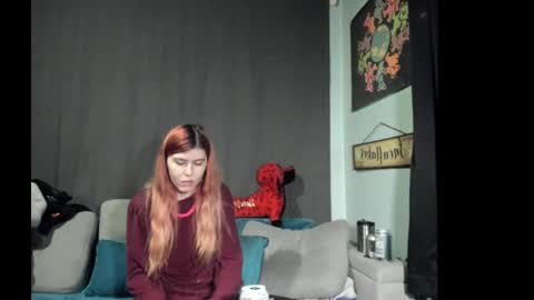 Snapshot of roxihazeleyes chatting on 09.28.25 roxihazeleyes online show from 09.28.25