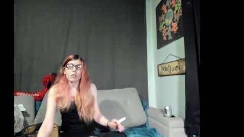 Snapshot of roxihazeleyes chatting on 10.05.25 roxihazeleyes online show from 10.05.25