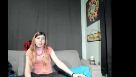 roxihazeleyes online show from 10.24.25