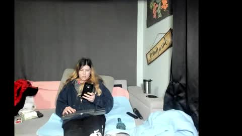 roxihazeleyes online show from 02.18.26