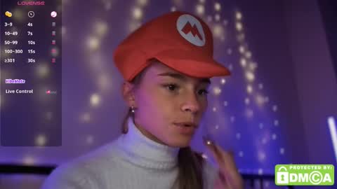 Snapshot of roxxxie_reid chatting on 10.21.25 Roxieex ABBY online show from 10.21.25