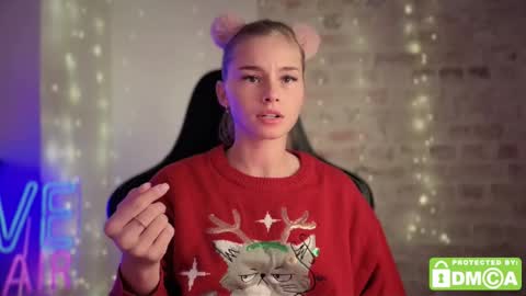 Snapshot of roxxxie_reid chatting on 11.09.25 Roxieex ABBY online show from 11.09.25