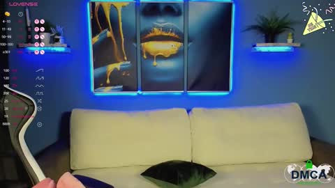 Roxy fiery online show from 10.05.25