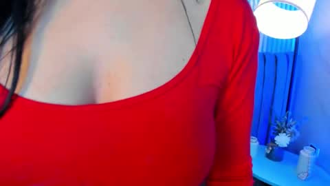 Roxy hell online show from 10.04.25