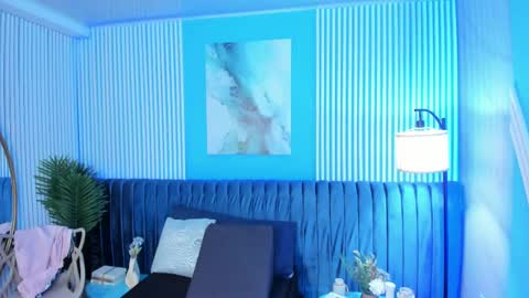 Roxy hell online show from 11.12.25