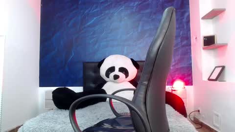 roxy_jones_ online show from 01.16.25