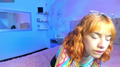 roxy_jones_ online show from 02.14.25