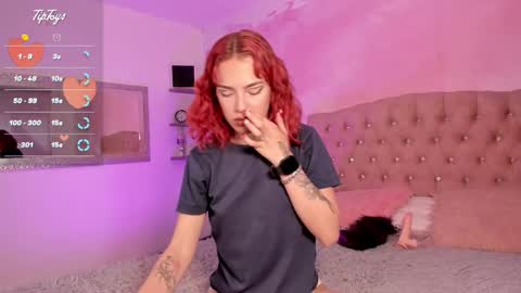 roxy_jones_ online show from 03.12.25