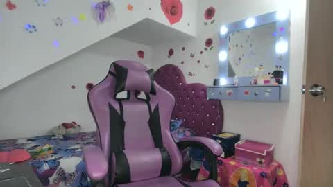 Roxy online show from 10.21.25