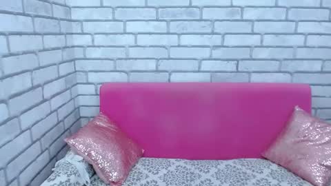 roxy_luxe online show from 12.14.25