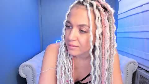 Roxy online show from 12.04.24